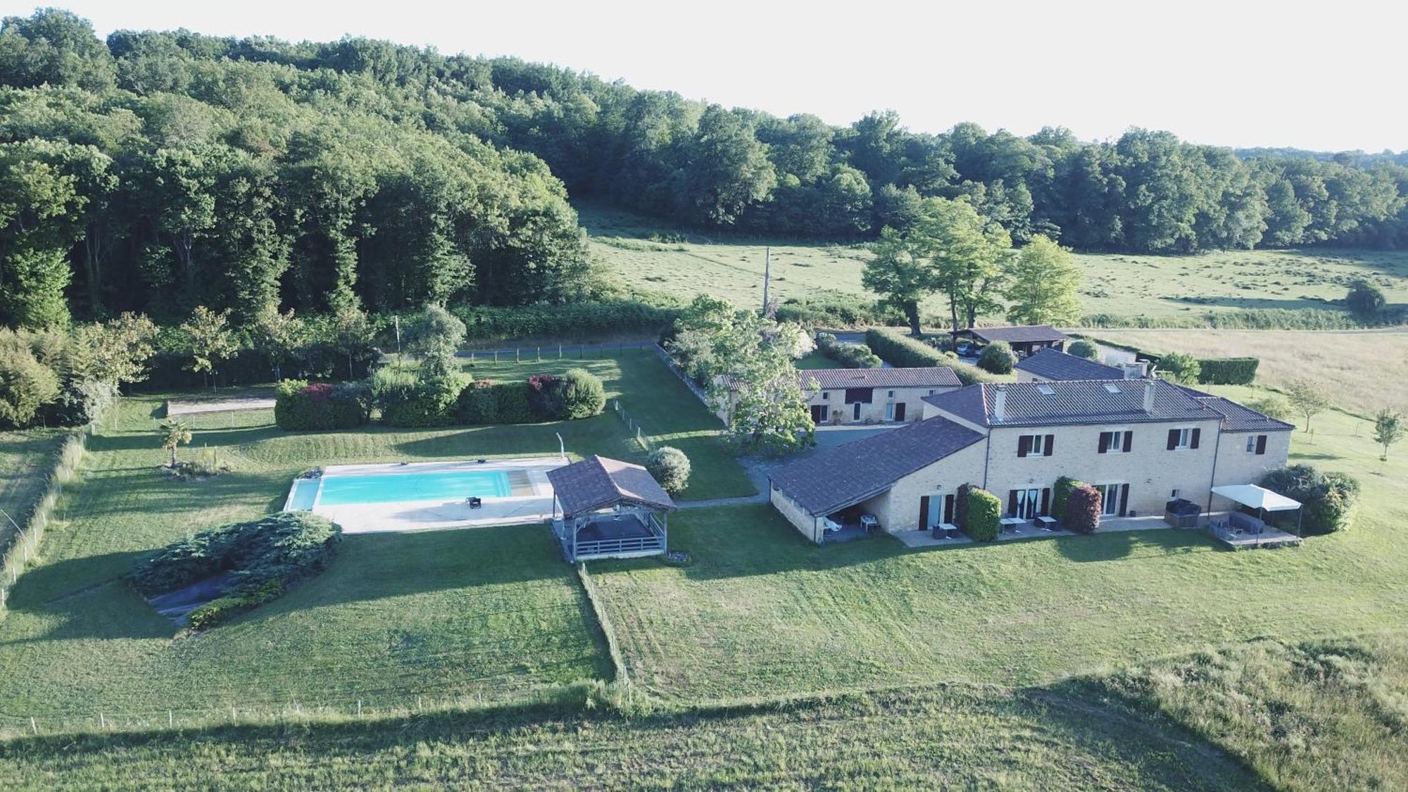 Domaine Du Champ De L'Hoste Hotel Larzac Buitenkant foto